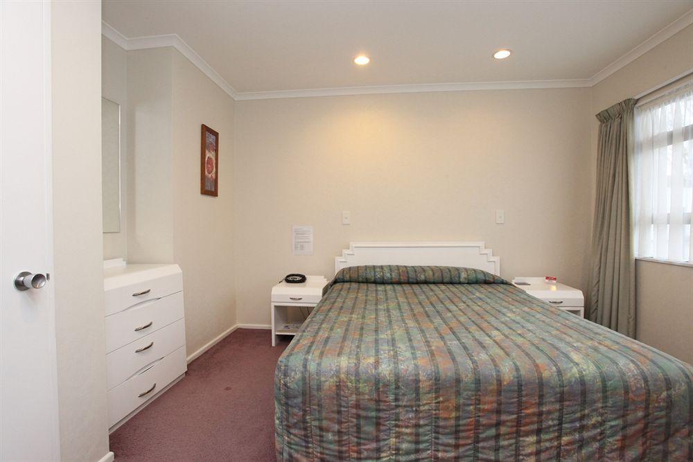 Shadzz Motel Palmerston North Exterior foto