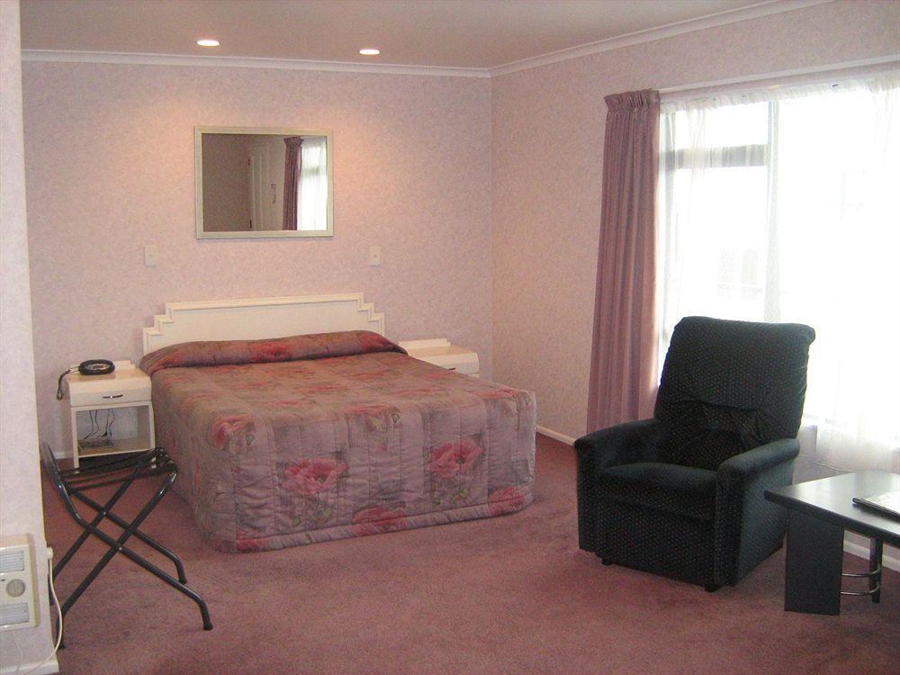 Shadzz Motel Palmerston North Exterior foto